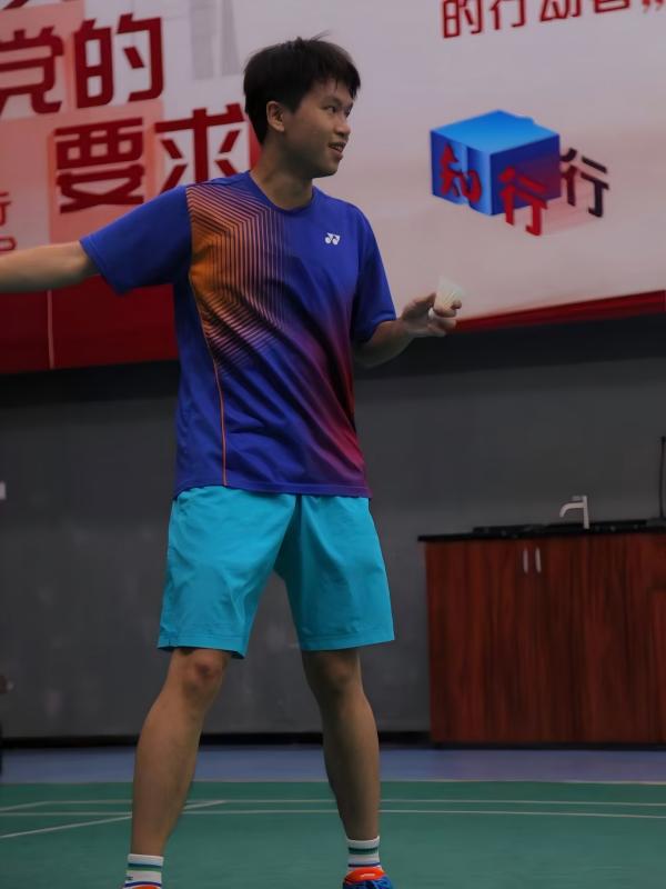 zhang.jpg zhang.jpg